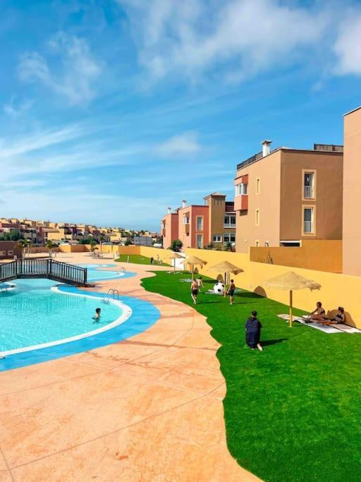 Apartamento Casa Bamboo Corralejo, Espacioso, Piscina Y Parking Εξωτερικό φωτογραφία